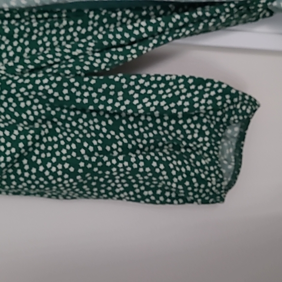 Reformation Christa puff sleeve wrap dress green floral small - Picture 7 of 9